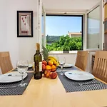 Mandalina House *