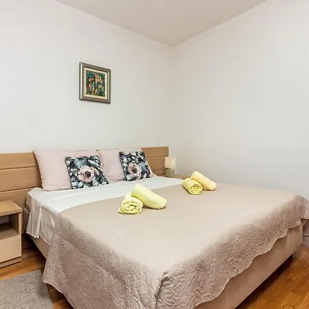 Mandalina House Apartment *