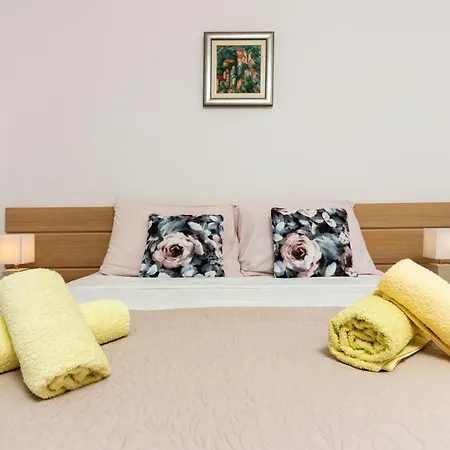 Apartman Mandalina House