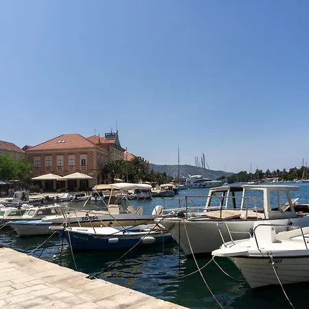 Apartman Mandalina House Stari Grad